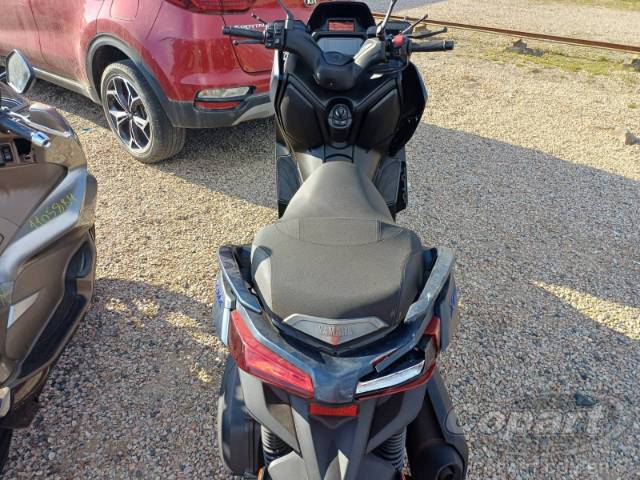 2025 YAMAHA XMAX 