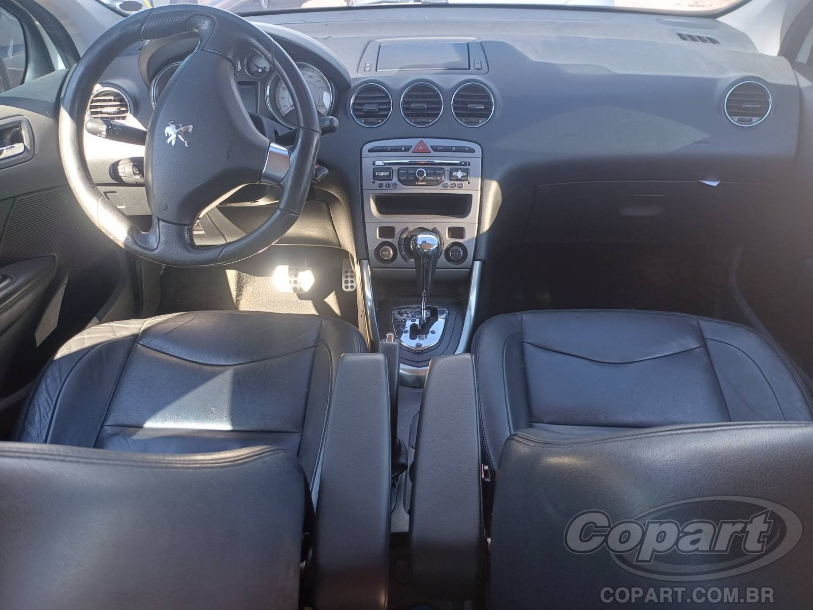 Foto 9 de 10: 2015 PEUGEOT 408 SEDAN
