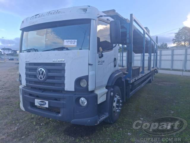 2012 VOLKSWAGEN CONSTELLATION 