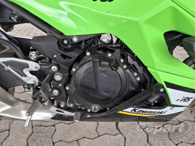 2025 KAWASAKI NINJA 500 
