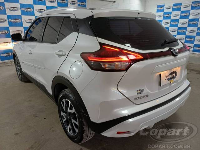 2024 NISSAN KICKS 