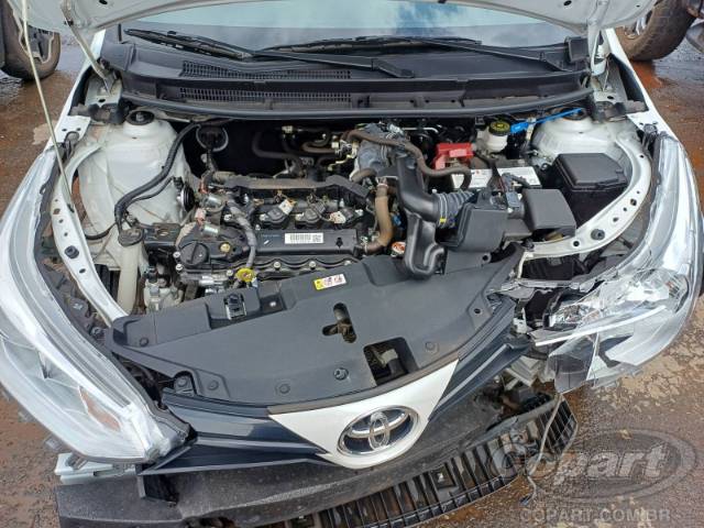 2024 TOYOTA YARIS SEDA 