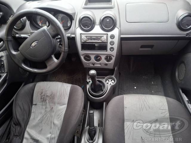 2010 FORD FIESTA 