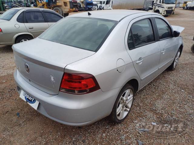 2010 VOLKSWAGEN VOYAGE 