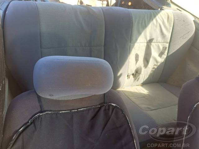 1994 FORD ESCORT 