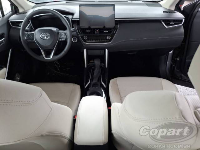 2026 TOYOTA COROLLA CROSS 