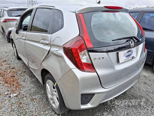 2016 HONDA FIT 