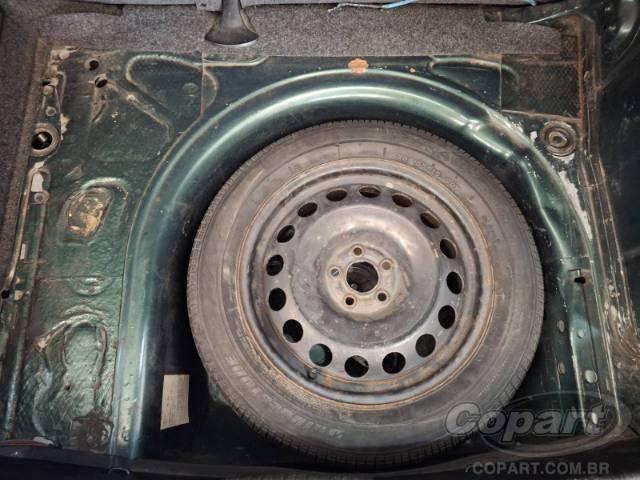 2001 VOLKSWAGEN GOLF 