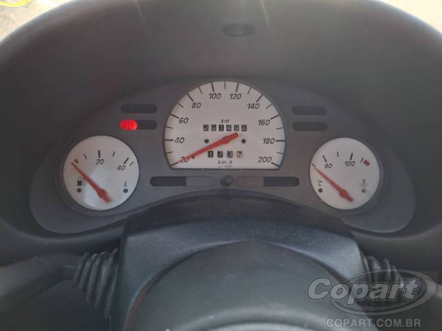 2001 CHEVROLET CORSA 