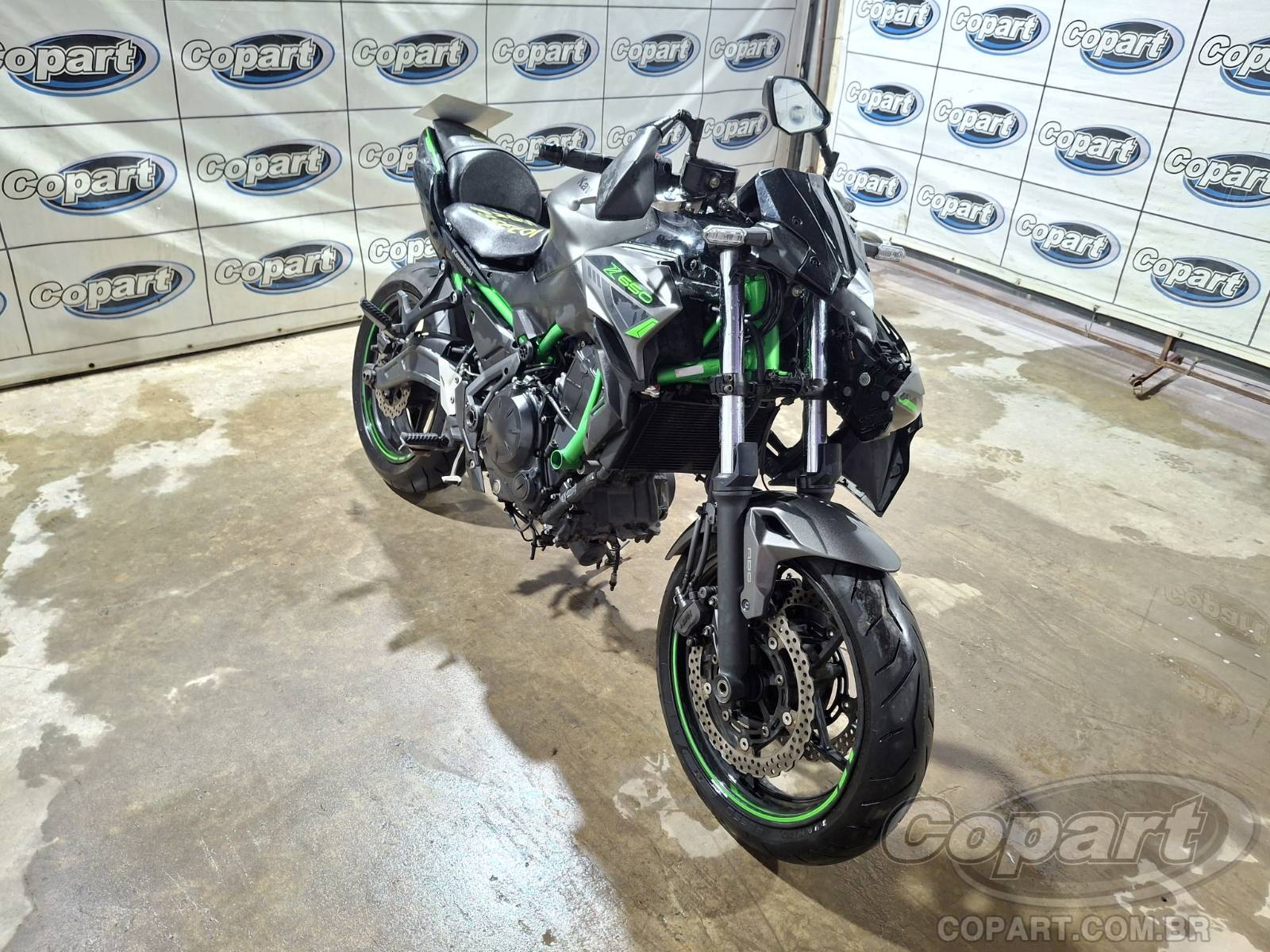 Veículo KAWASAKI Z650 KAWASAKI Z650 2024 2024 em leilão