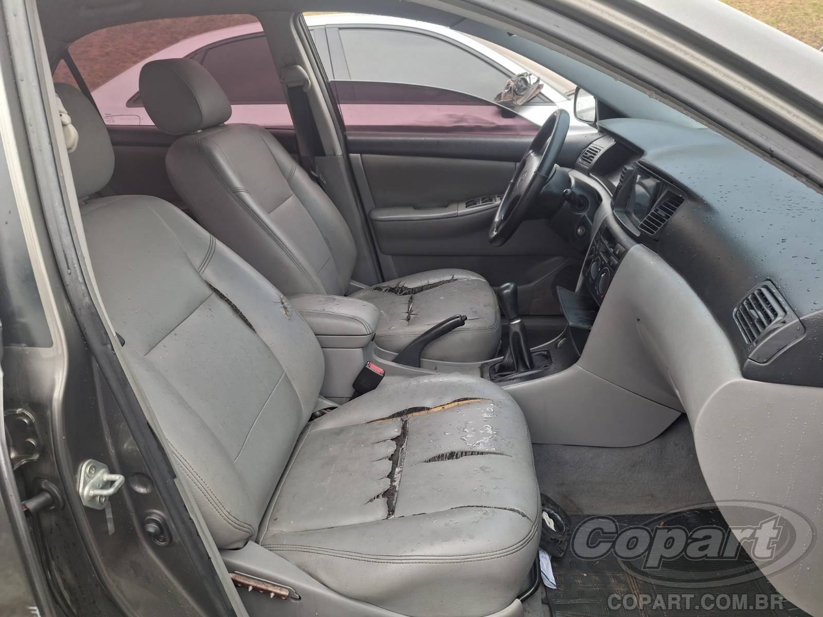 2006 TOYOTA COROLLA — foto 5 de 13