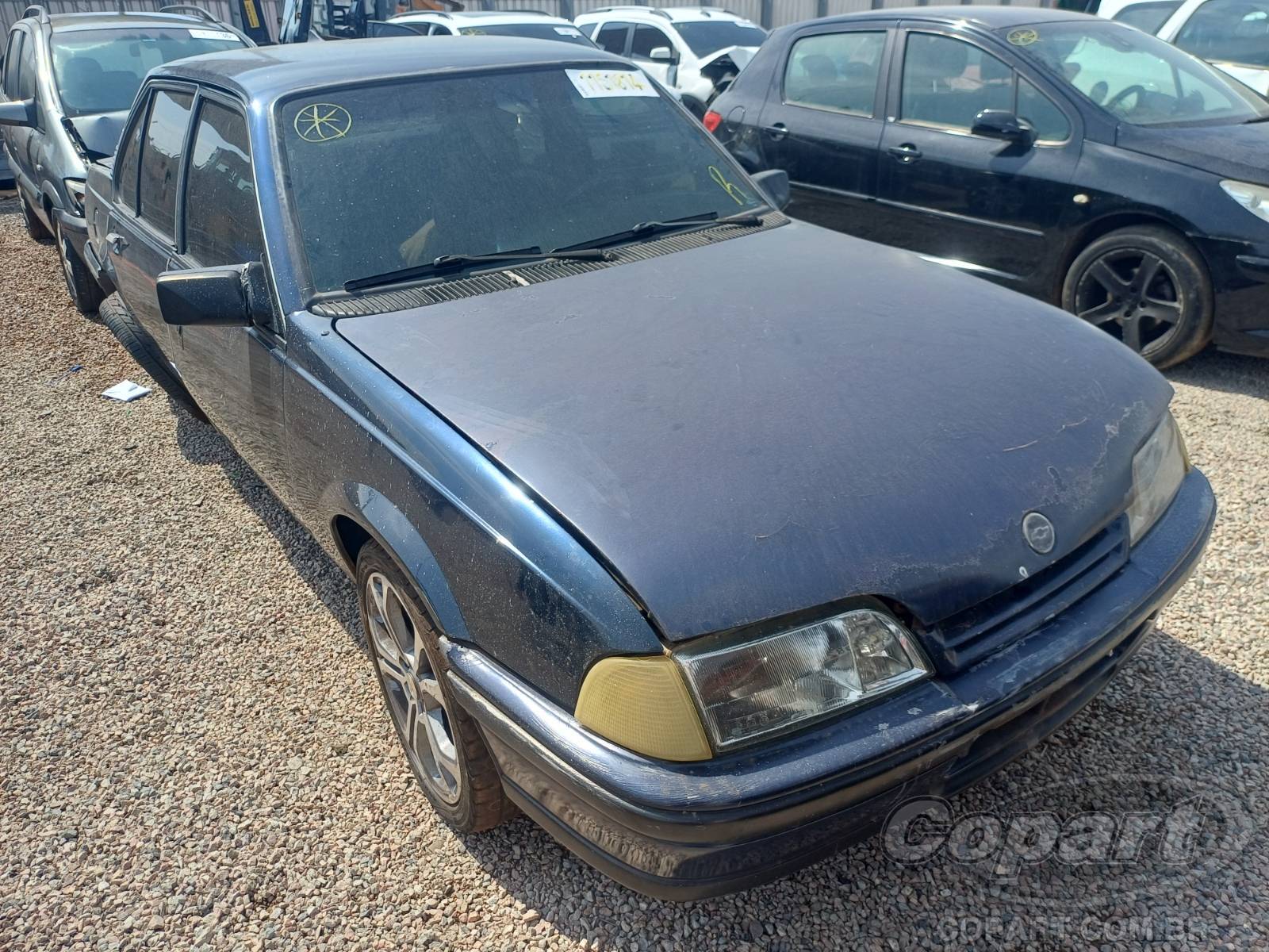 Chevrolet Monza 1994 em leilão