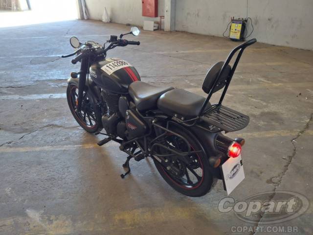 2025 ROYAL ENFIELD CLASSIC 