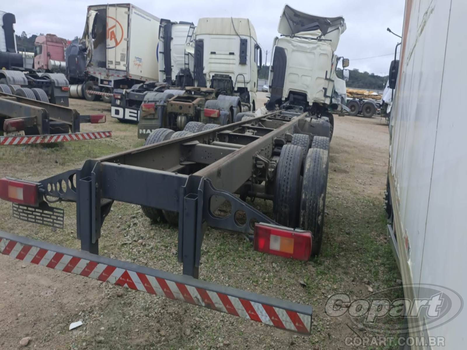 2024 VOLVO VM — foto 4 de 11