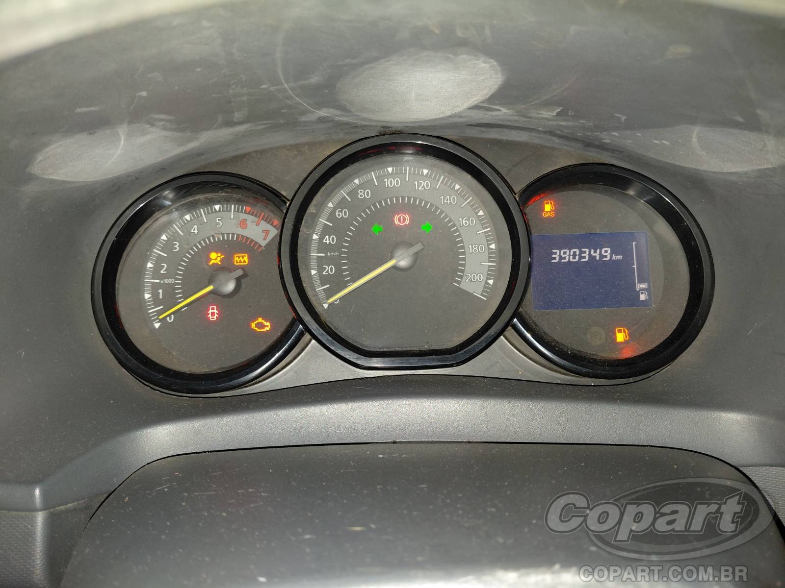 Foto 8 de 12: 2015 RENAULT SANDERO