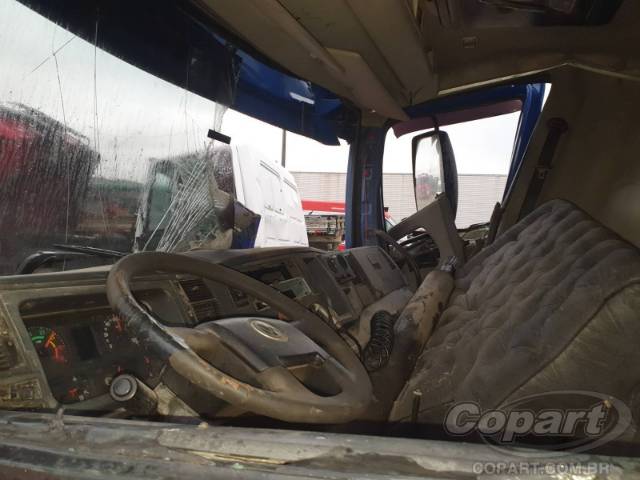 2009 VOLKSWAGEN CONSTELLATION 