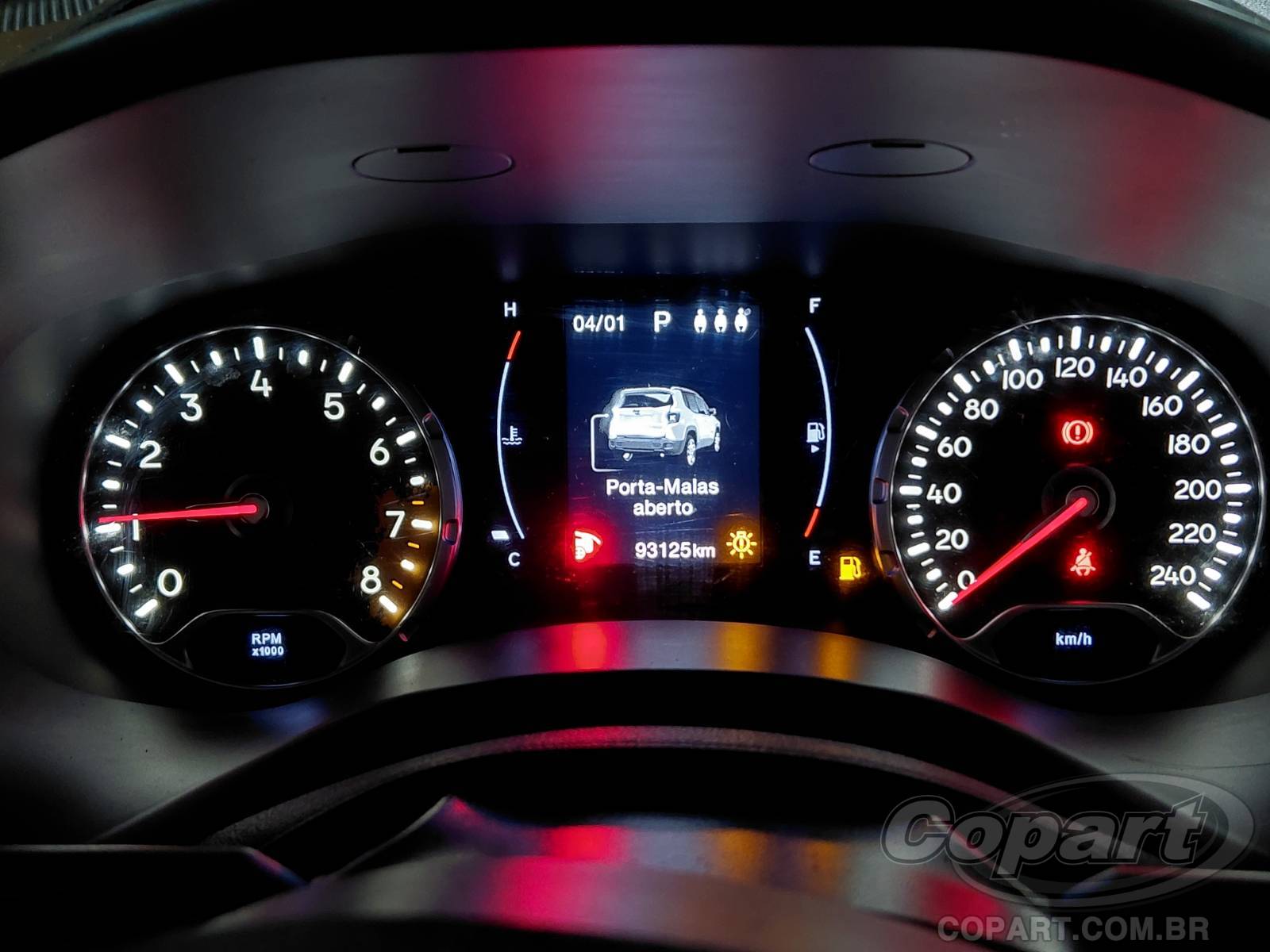 Foto 8 de 11: 2019 JEEP RENEGADE