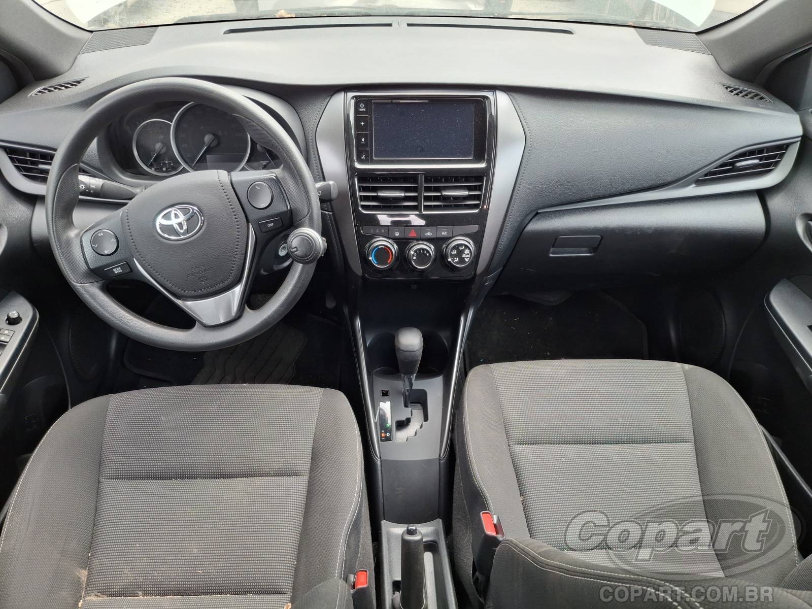 Foto 9 de 11: 2023 TOYOTA YARIS