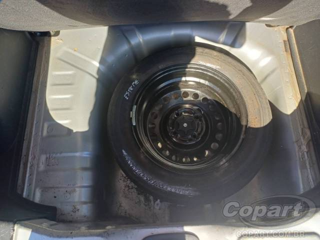 2014 NISSAN LIVINA 