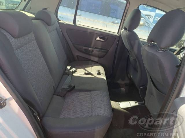 2014 VOLKSWAGEN FOX 