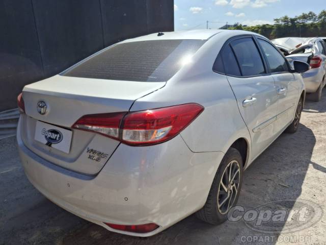 2023 TOYOTA YARIS SEDA 