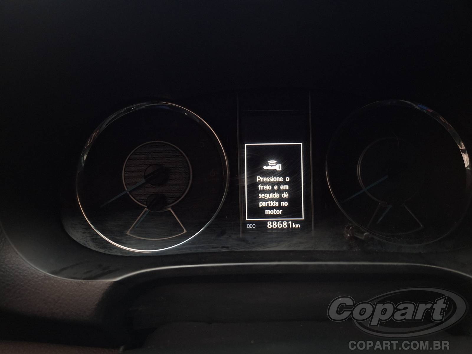 2018 TOYOTA HILUX SW4 — foto 8 de 11