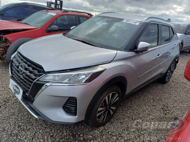 2025 NISSAN Kicks Play 