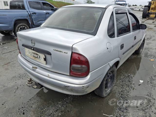 2005 CHEVROLET CLASSIC 