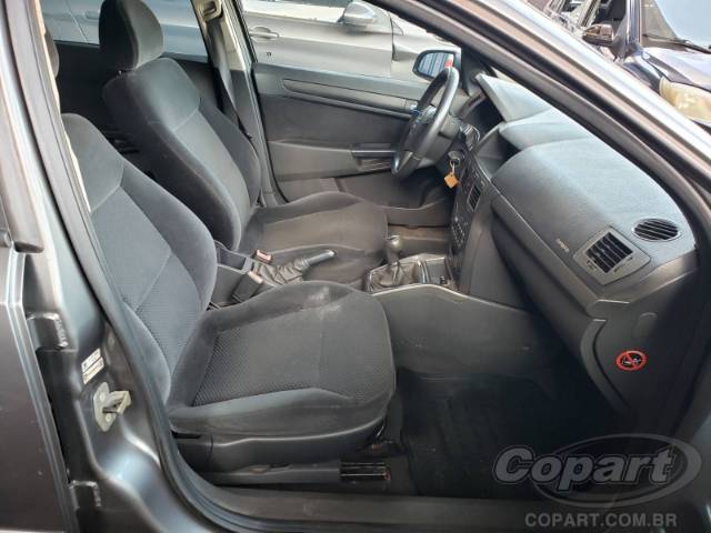 2011 CHEVROLET VECTRA HATCH 