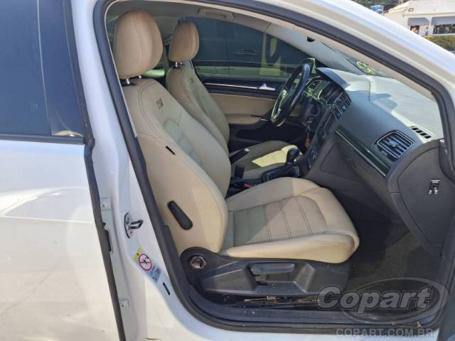 2015 VOLKSWAGEN GOLF 