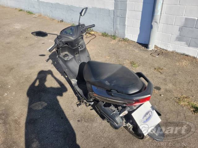 2025 YAMAHA FLUO 