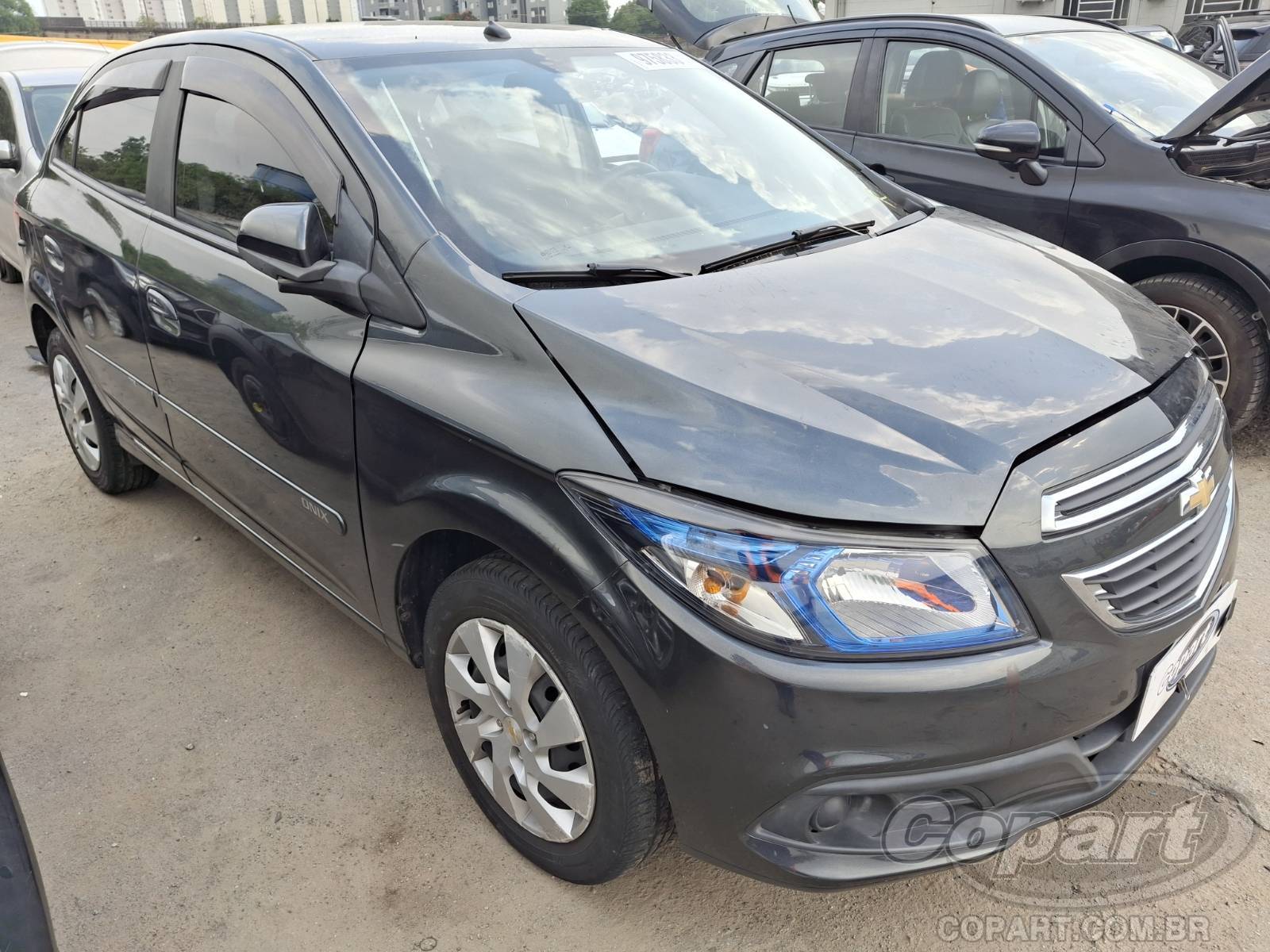 Veículo GM - Chevrolet Onix Chevrolet Onix LT 1.4 SPE 2016 Médio Dano Lateral 2016 em leilão