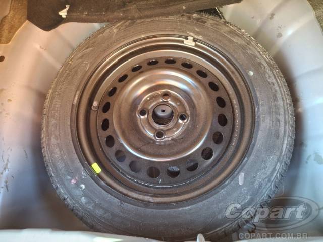 2015 HYUNDAI HB20S 