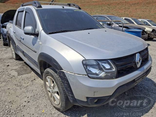 2019 RENAULT DUSTER OROCH 