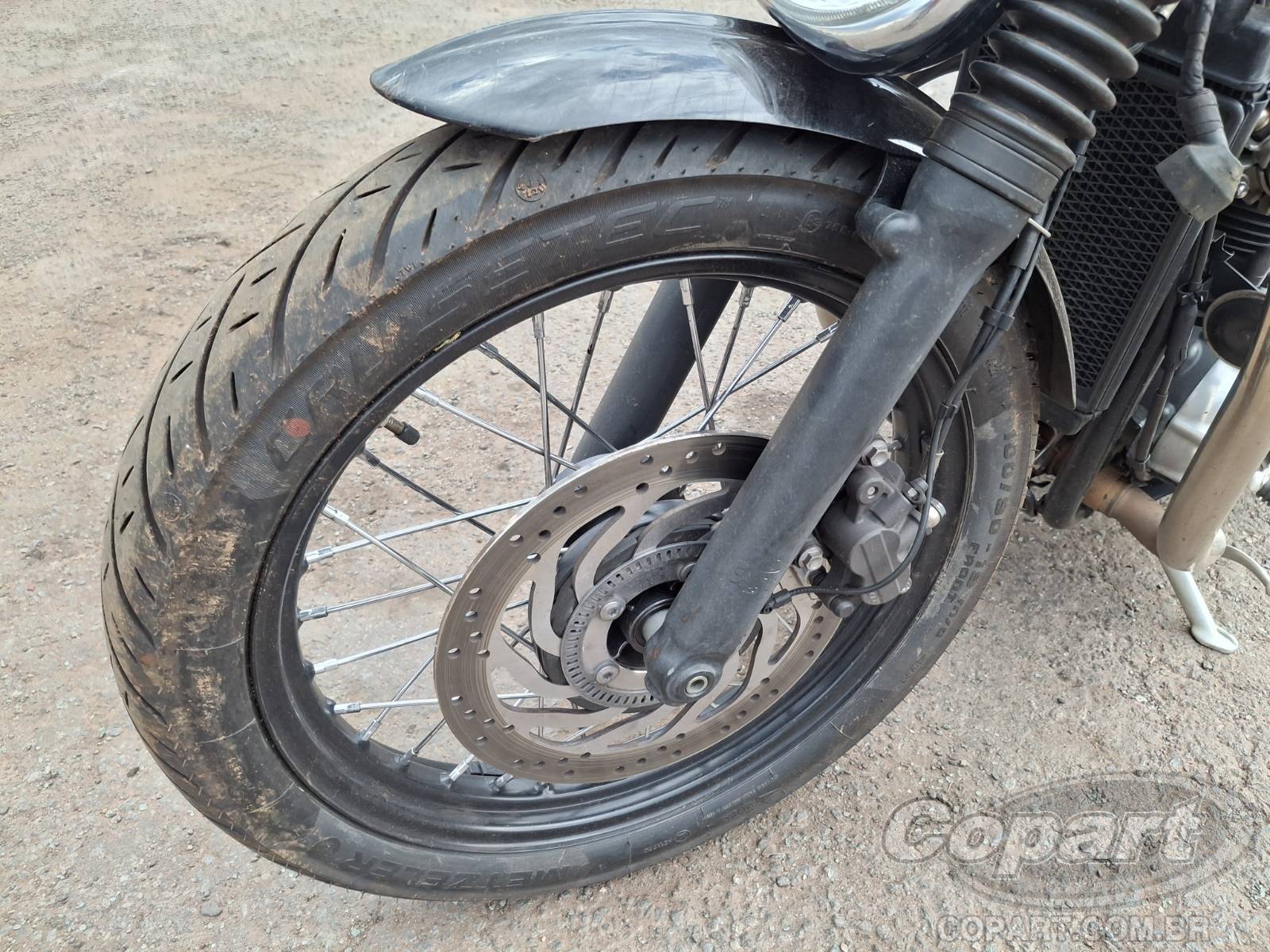 Foto 8 de 10: 2018 TRIUMPH BONNEVILLE BOBBER