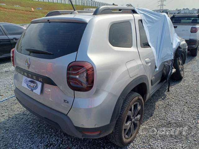 2025 RENAULT DUSTER 
