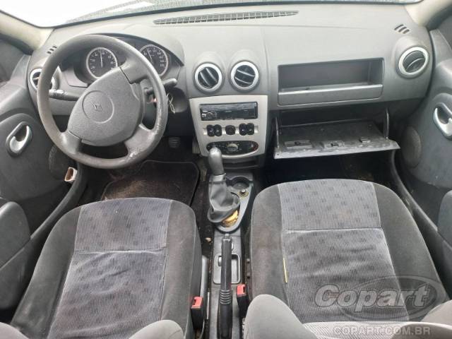 2009 RENAULT LOGAN 