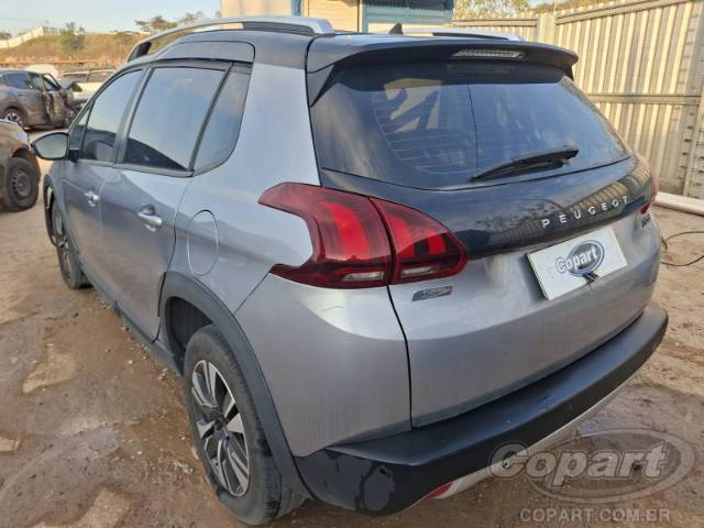 2023 PEUGEOT 2008 