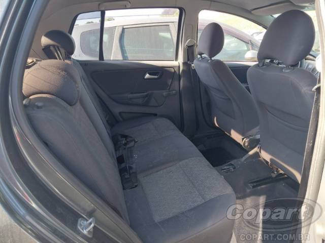 2013 VOLKSWAGEN FOX 