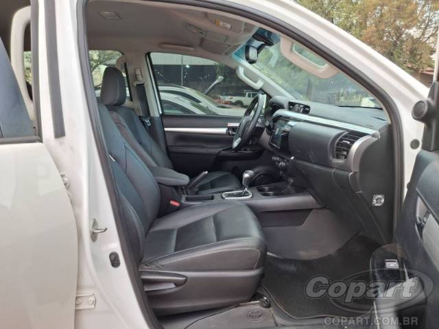 2024 TOYOTA HILUX CD 