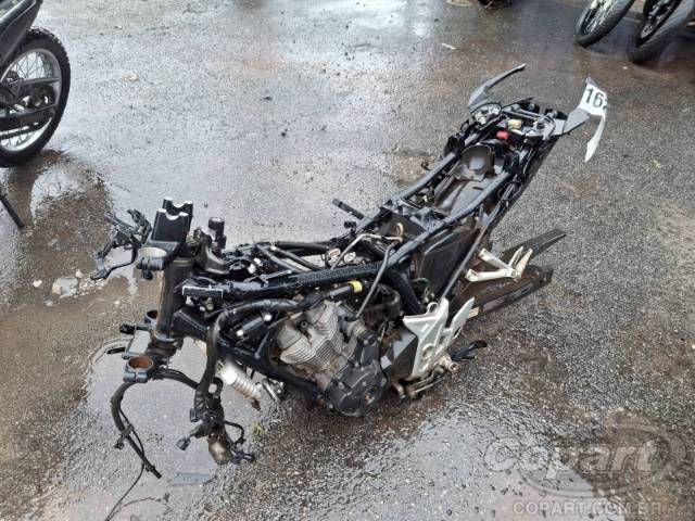 2023 HONDA CB 300F 
