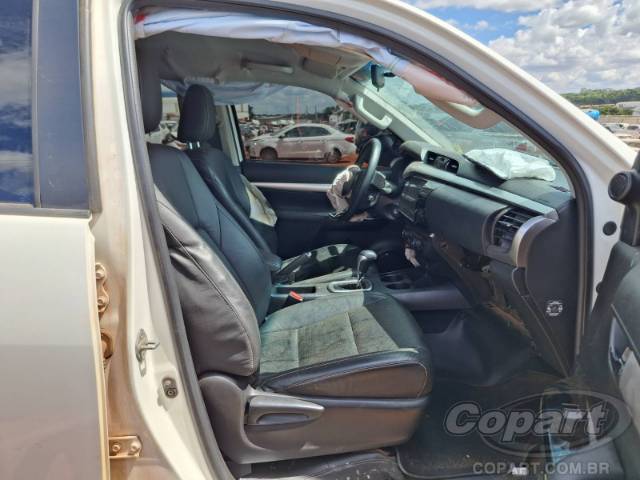 2024 TOYOTA HILUX CD 