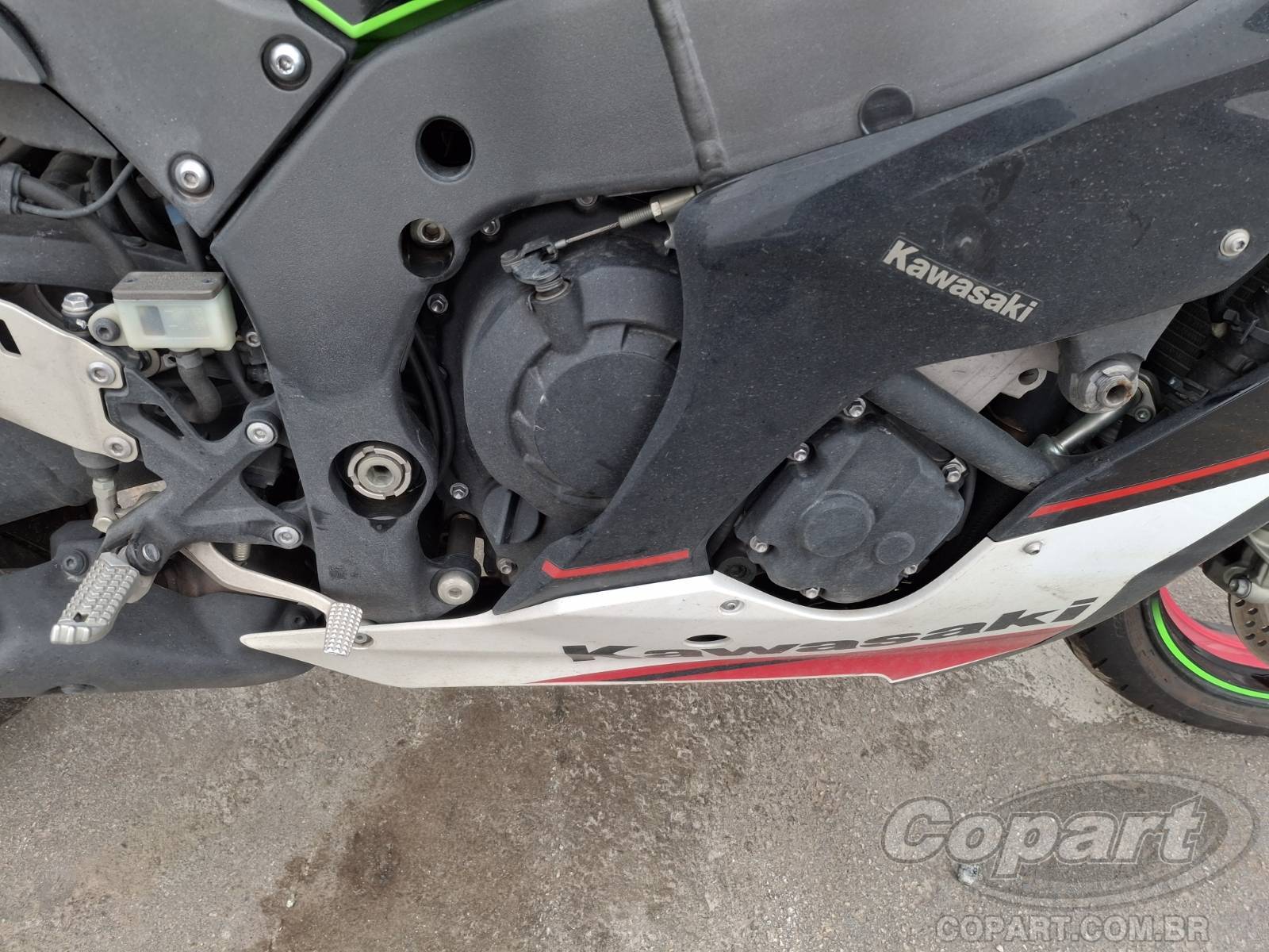 2022 KAWASAKI NINJA ZX-10R — foto 5 de 10