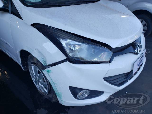 2015 HYUNDAI HB20 