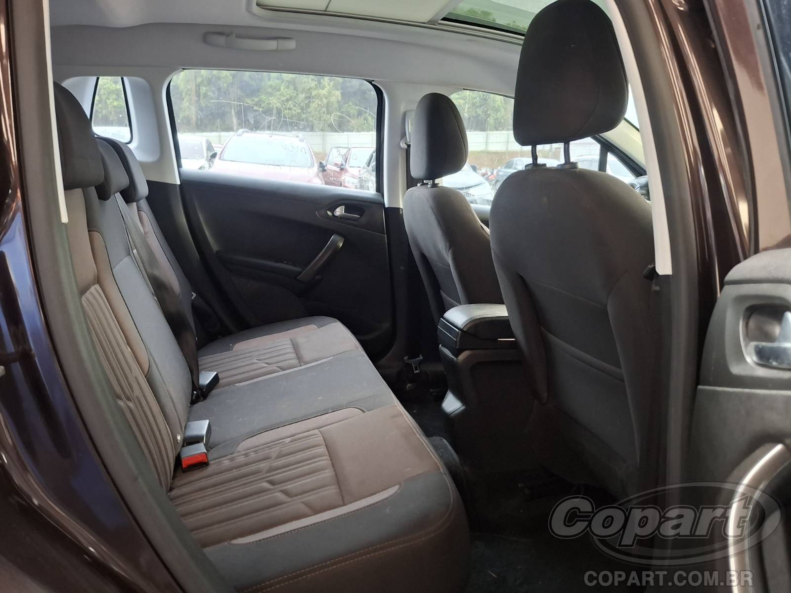 Foto 6 de 10: 2018 PEUGEOT 2008