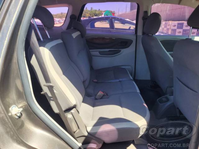 2015 CHEVROLET SPIN 