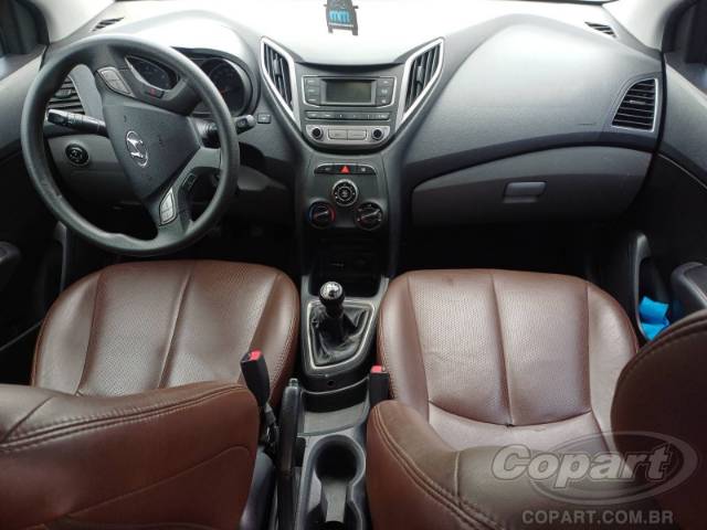 2017 HYUNDAI HB20S 