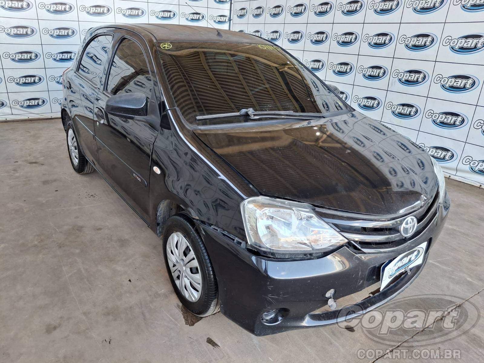 2015 TOYOTA ETIOS