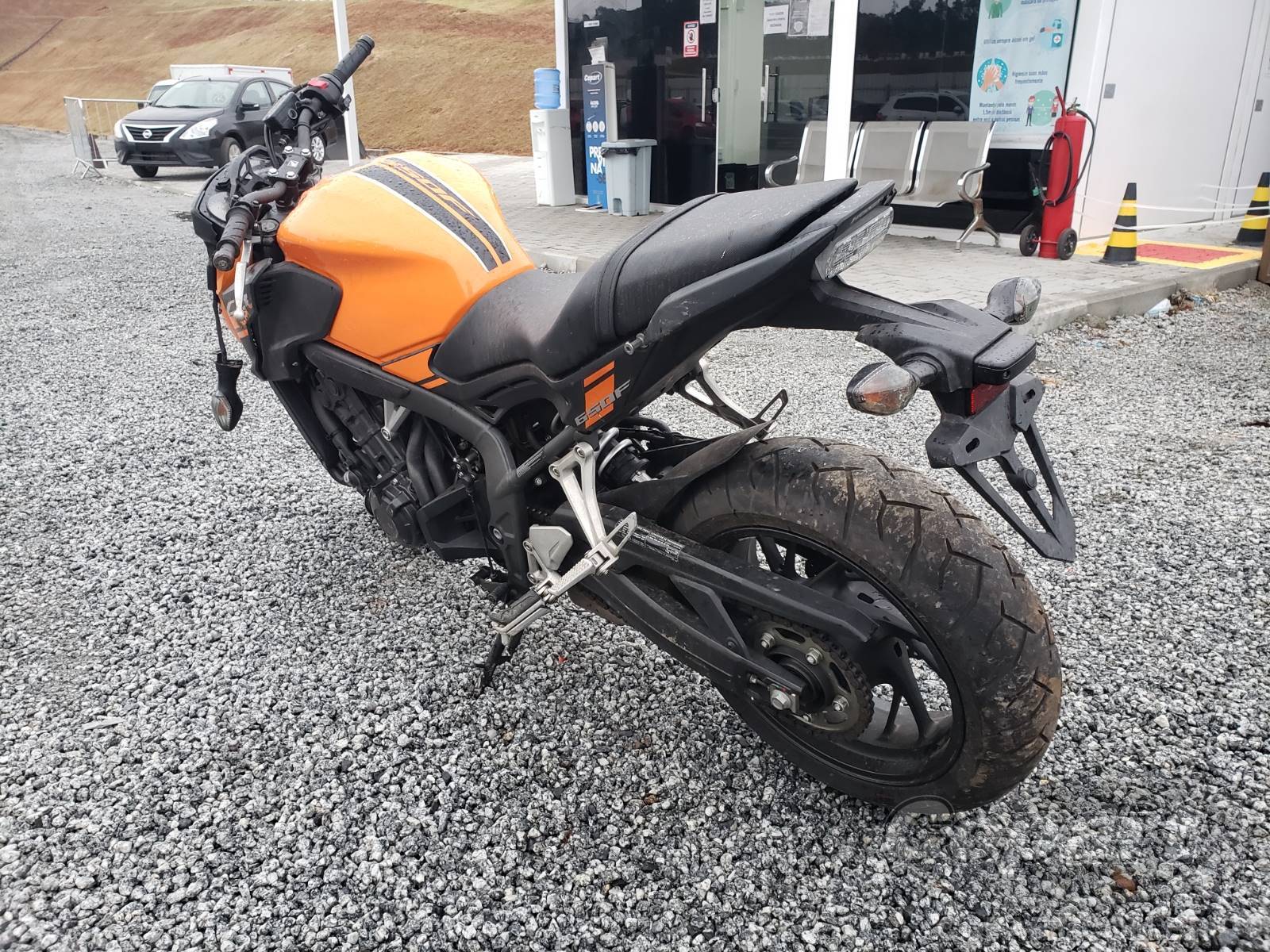 Foto 3: 2019 HONDA CB 650 F