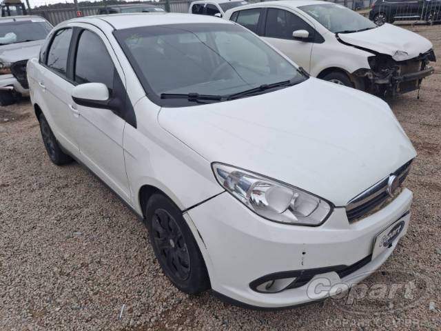 2015 FIAT GRAND SIENA 